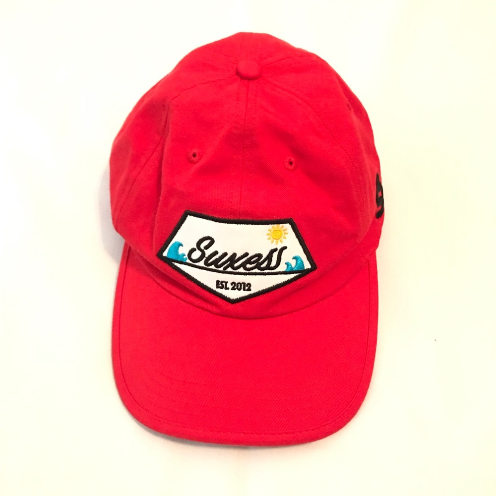 Suxess Red Hat EST. 2012
